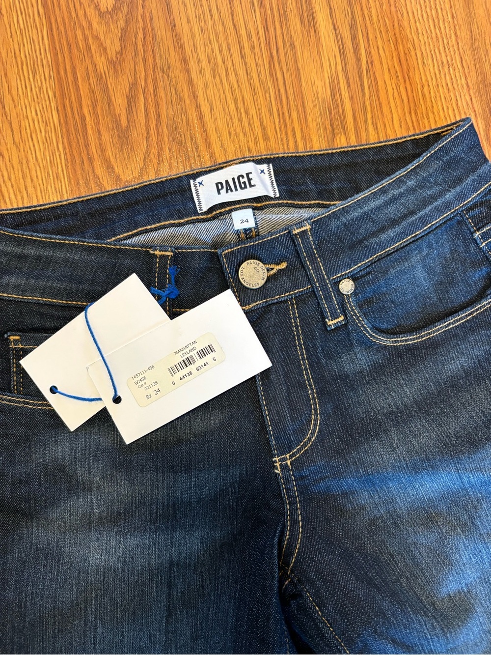 PAIGE Manhattan Fit & Flare Jeans - Picture 3 of 14